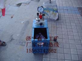 济宁鑫宏手动双缸试压泵专业生产十六年