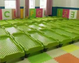 儿童床加厚塑料床 幼儿园午休叠叠全半塑床批发