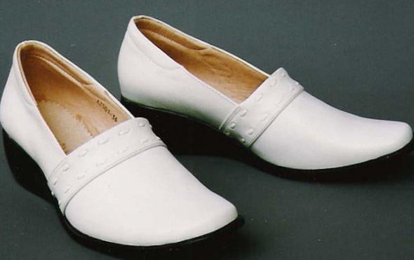 护士鞋（902-1）